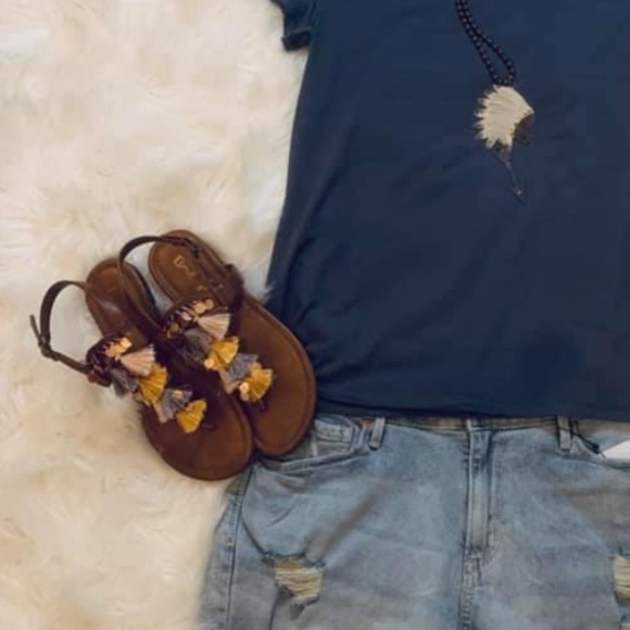 Top - Picture 8 of 13